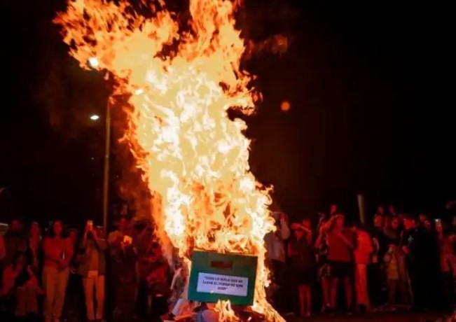 Identidad y tradición: Posadas celebra la mítica Noche de San Juan en el Parque Vicario imagen-8
