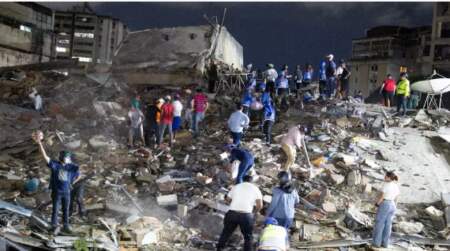 Los terremotos en Venezuela dejaron al menos 32 muertos y 700 heridos: sigue la búsqueda de sobrevivientes entre los escombros imagen-5
