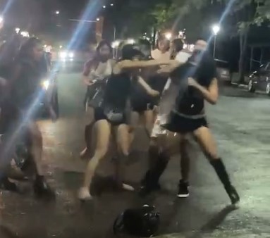 Puerto Rico: violenta pelea a la salida de un boliche entre un grupo de jóvenes imagen-1
