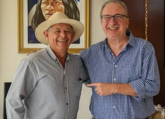 José Alvez ratificó su respaldo a Passalacqua: “Este intendente siempre va a estar del lado del gobernador”. imagen-12