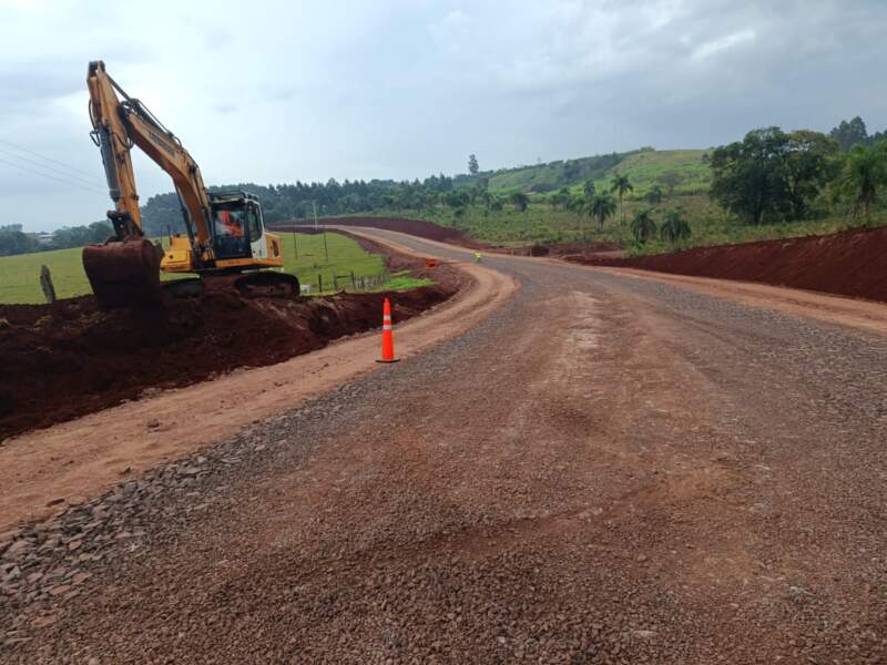 Avanza la pavimentación de la Ruta Provincial 15 y se acerca a la zona de San Ramón 3 Avanza la pavimentación de la Ruta Provincial 15 y se acerca a la zona de San Ramón imagen-2