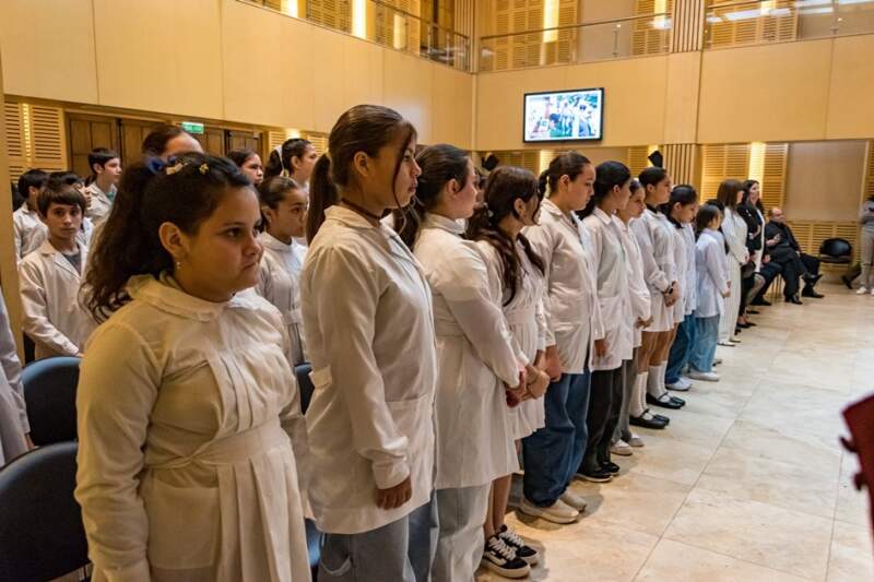 La Legislatura recibió a estudiantes que se comprometieron con el cuidado del ambiente imagen-12