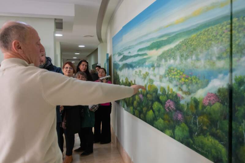 Hiperrealismo en Legislatura: Alberto Mathot expone su obra en la Legislatura misionera imagen-8