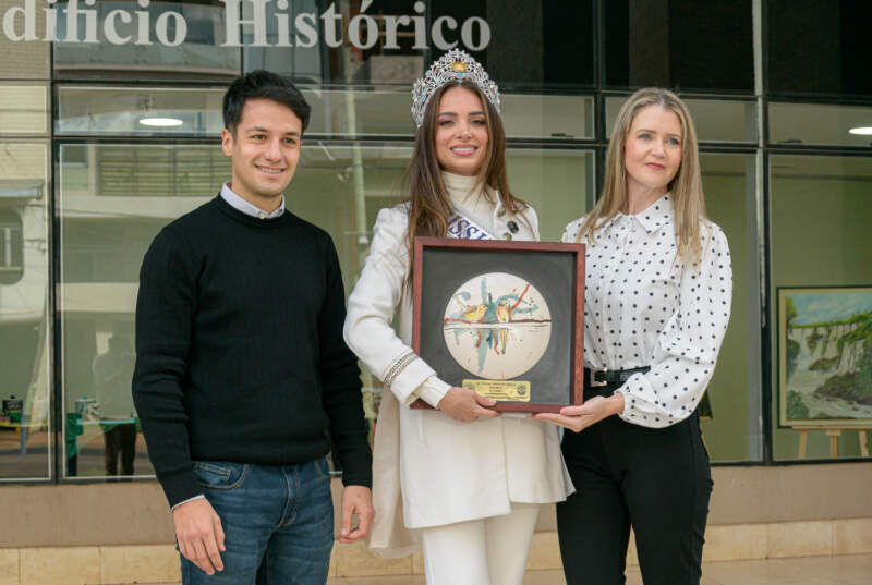 La misionera Tamara Rogouski recibió el reconocimiento de la Legislatura por su consagración como Miss Universo Argentina 2026 imagen-8