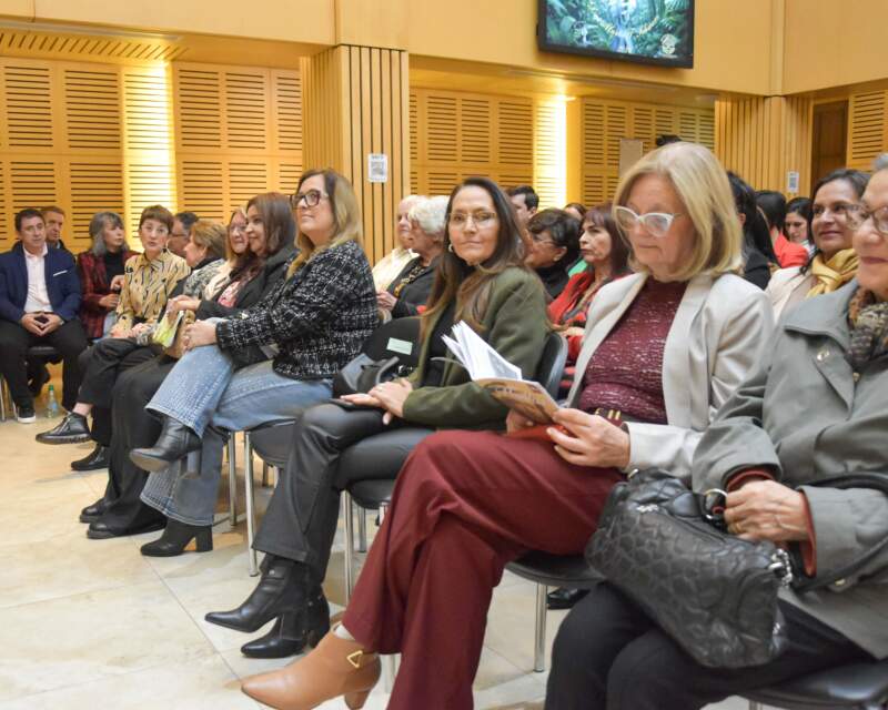 El “Ángel de la Selva” inspiró un nuevo reconocimiento de la Legislatura a mujeres de la salud misionera imagen-24