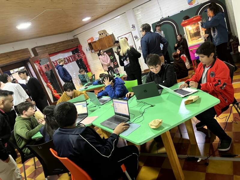 Comenzaron los MakerFest 2026: la previa que anticipa la emoción de la Copa Robótica Misiones imagen-7