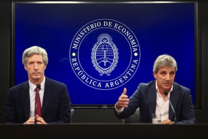El Gobierno acelera gestiones para conseguir USD 4.000 millones y enfrentar un fuerte vencimiento de deuda imagen-11