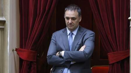Encuesta: casi ocho de cada diez argentinos creen que Adorni debería dejar el Gobierno, pero la economía sigue al frente de las preocupaciones imagen-4