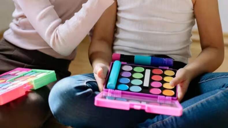 Anmat prohibió cosméticos infantiles sin registro y ordenó retirarlos de la venta online imagen-13