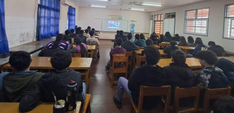 De Concepción de la Sierra a Jardín América: refuerzan la prevención de adicciones y apuestas en escuelas misioneras imagen-7