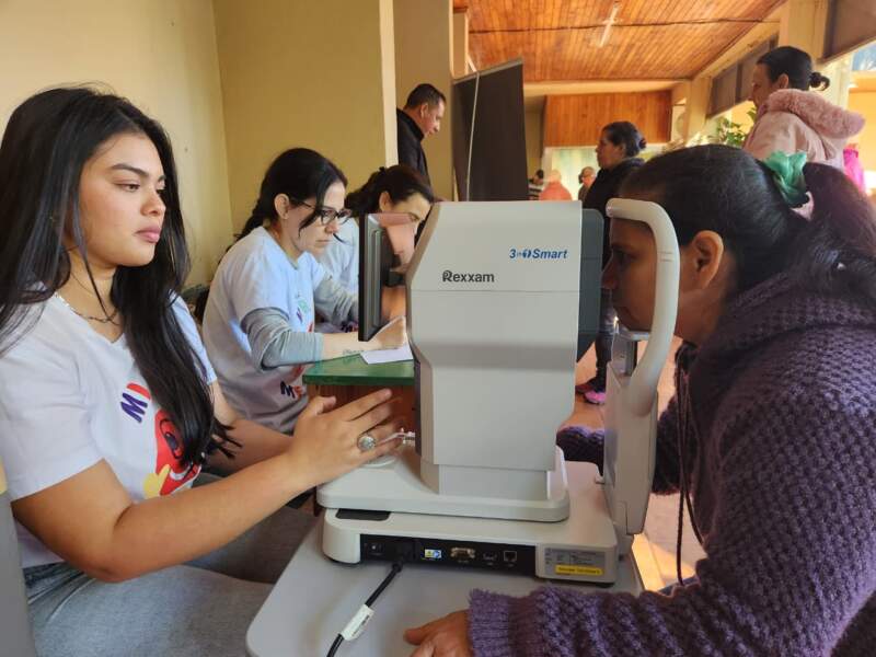 “Mirar Mejor” en Dos de Mayo: más de un centenar de vecinos accedieron a controles y anteojos gratuitos imagen-9