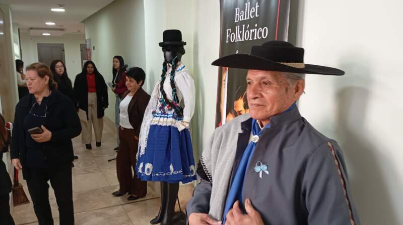 La Cámara de Representantes inauguró la muestra “Encontrarnos en nuestras raíces” en homenaje al Día Nacional del Folklorista imagen-23