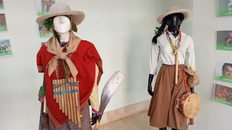 La Cámara de Representantes inauguró la muestra “Encontrarnos en nuestras raíces” en homenaje al Día Nacional del Folklorista imagen-5