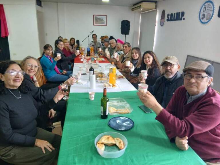 La SADE, Filial Misiones, celebró el Día del Escritor con una gran jornada de arte y camaradería La SADE, Filial Misiones, celebró el Día del Escritor con una gran jornada de arte y camaradería imagen-36