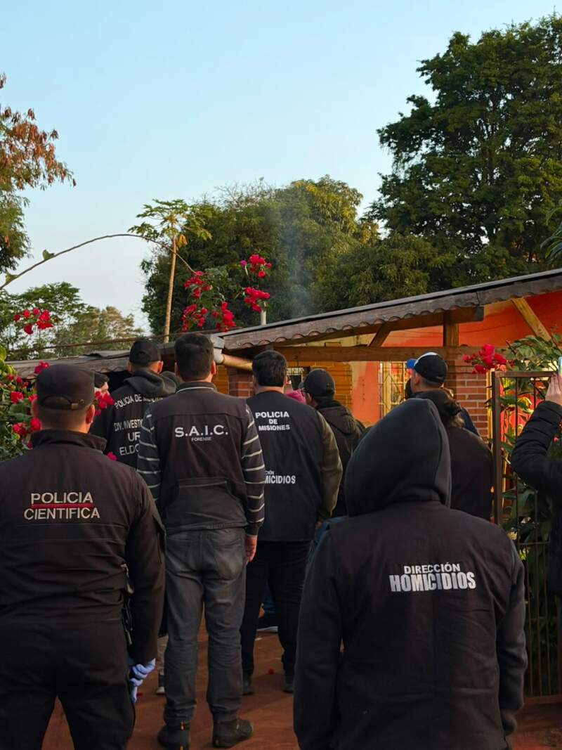 Caso Dulce María Candia: secuestraron un vehículo, celulares y prendas durante tres allanamientos simultáneos 15 Caso Dulce María Candia: secuestraron un vehículo, celulares y prendas durante tres allanamientos simultáneos imagen-14