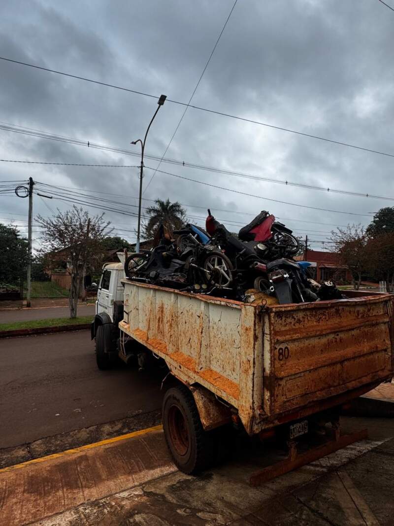 Más de 28 toneladas de chatarra fueron retiradas de comisarías del Norte: compactaron cerca de 700 vehículos secuestrados 10 Más de 28 toneladas de chatarra fueron retiradas de comisarías del Norte: compactaron cerca de 700 vehículos secuestrados imagen-9