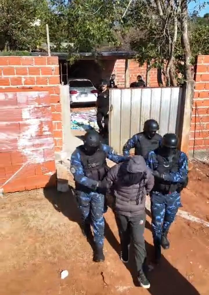 Capturaron a un narcocriminal en Puerto Iguazú con más de cinco kilos de cocaína, hachís, tusi y marihuana valuados en 100 mil dólares imagen-2