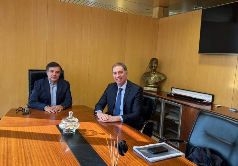 Encuentro entre Rovira y Santilli: respaldo legislativo, reforma política y agenda federal imagen-2