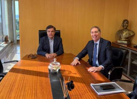 Encuentro entre Rovira y Santilli: respaldo legislativo, reforma política y agenda federal imagen-5