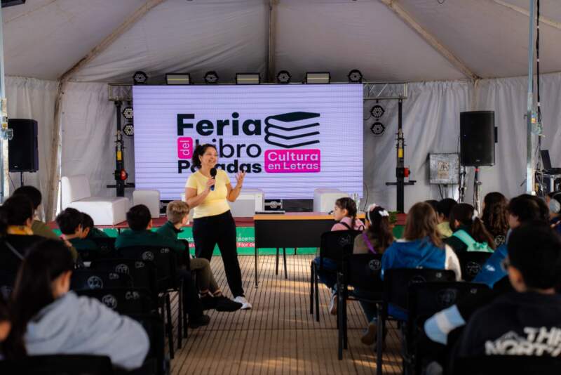 Stelatto en la Feria del Libro: "Es un evento muy importante que enriquece a jóvenes y grandes" imagen-4