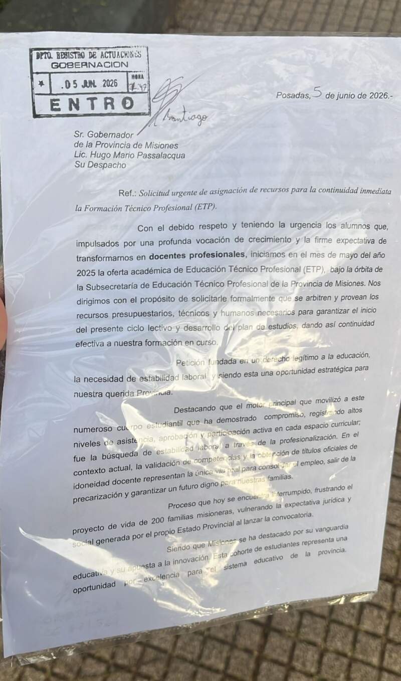 Nación se retiró del financiamiento y 200 estudiantes piden que Misiones asuma los costos para terminar su formación docente técnica imagen-6