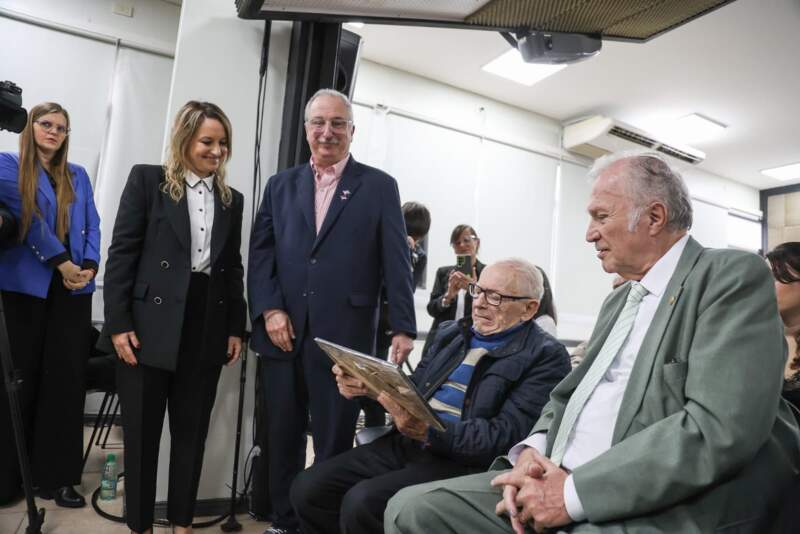 Misiones celebra su legado jesuítico guaraní: comenzó el Congreso Internacional en Posadas 7 Misiones celebra su legado jesuítico guaraní: comenzó el Congreso Internacional en Posadas imagen-6