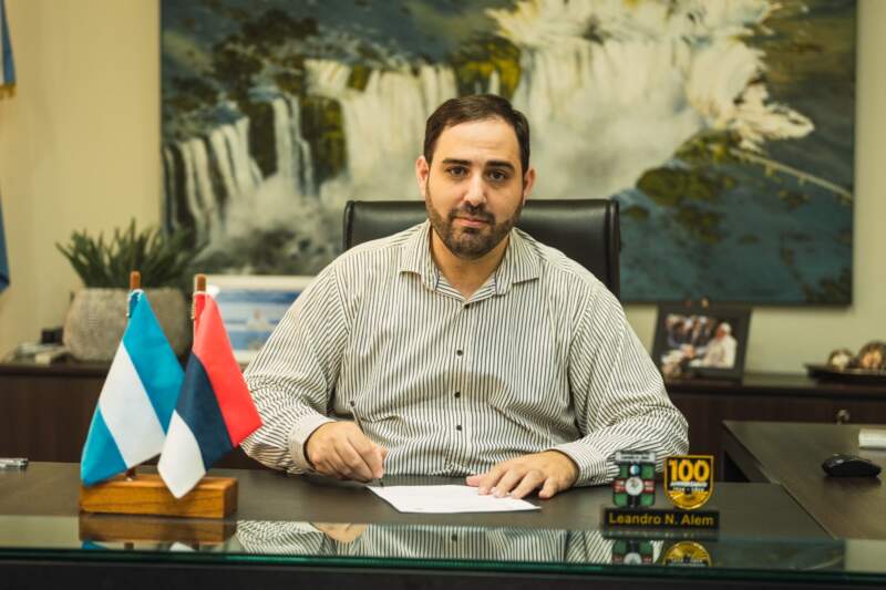 Sebely vuelve a bajar impuestos: Alem resignará recursos para proteger 4.000 empleos industriales imagen-9