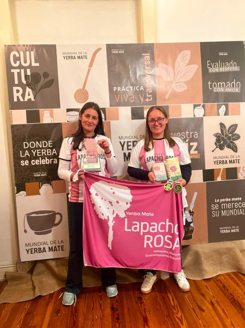 La yerba que floreció con alma misionera: Lapacho Rosa llevó a Apóstoles al podio y emocionó a todo un equipo 3 La yerba que floreció con alma misionera: Lapacho Rosa llevó a Apóstoles al podio y emocionó a todo un equipo imagen-2