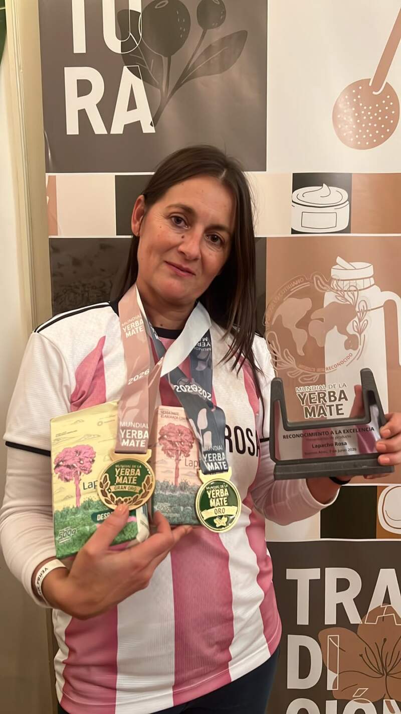 La yerba que floreció con alma misionera: Lapacho Rosa llevó a Apóstoles al podio y emocionó a todo un equipo 7 La yerba que floreció con alma misionera: Lapacho Rosa llevó a Apóstoles al podio y emocionó a todo un equipo imagen-6