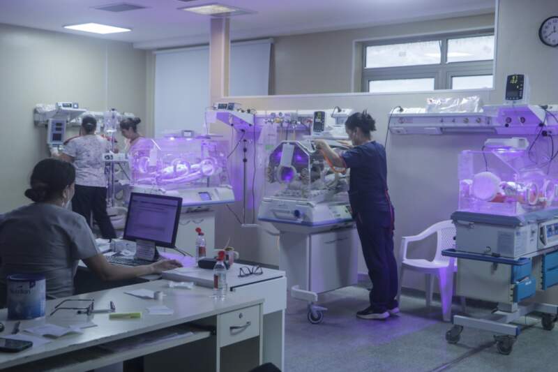 Neonatología en red: cómo el Hospital Materno Neonatal salva la vida de los bebés más vulnerables de Misiones imagen-12