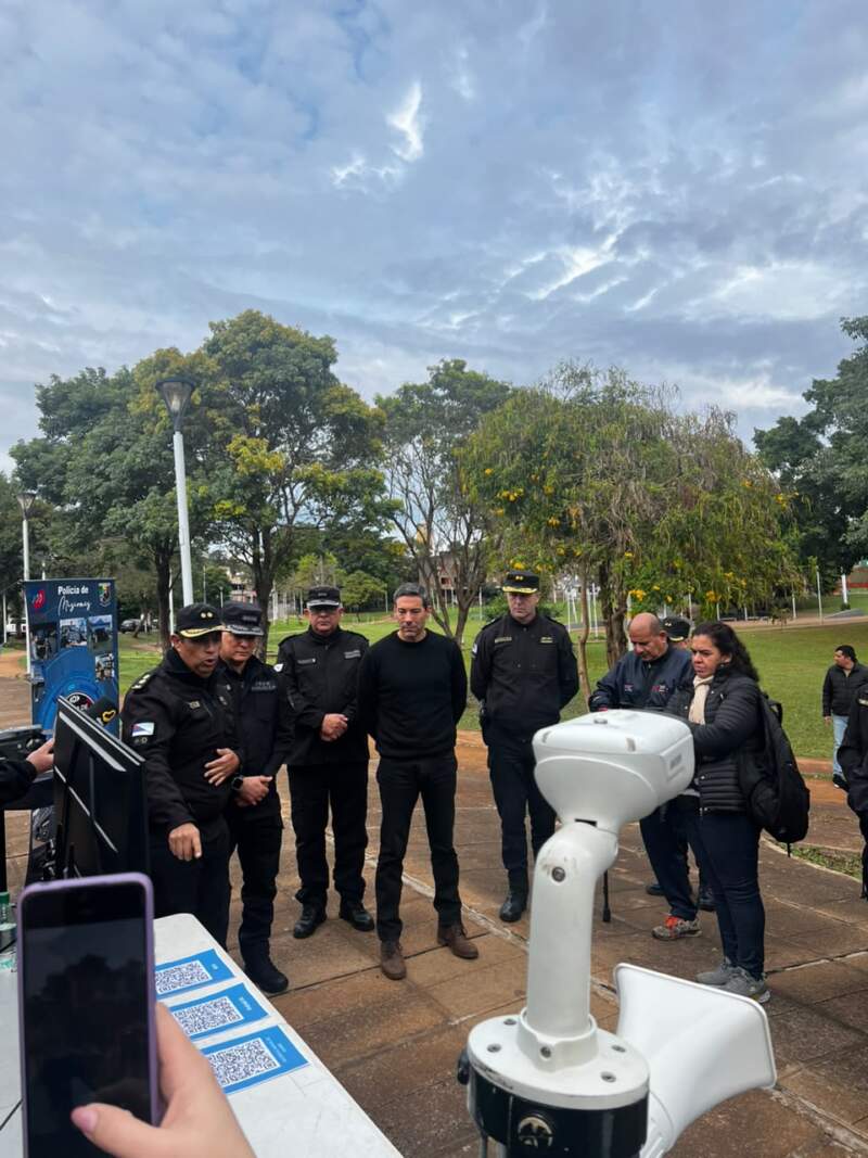 Con un botón en el celular, los vecinos podrán alertar emergencias directamente al sistema policial 911 imagen-4
