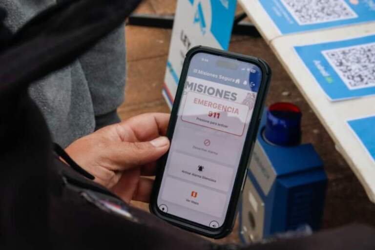 Con un botón en el celular, los vecinos podrán alertar emergencias directamente al sistema policial 911 Con un botón en el celular, los vecinos podrán alertar emergencias directamente al sistema policial 911 imagen-4