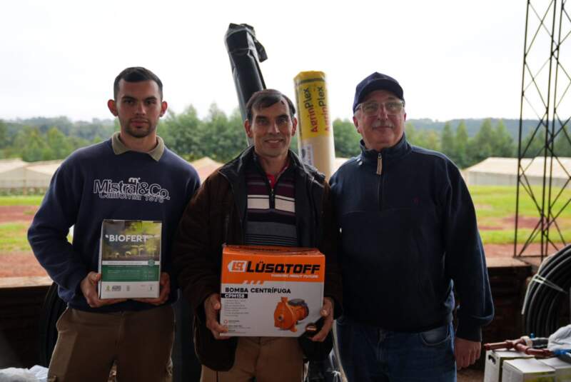 Passalacqua encabezó en San Vicente la primera entrega del programa de diversificación productiva para las familias tabacaleras imagen-18