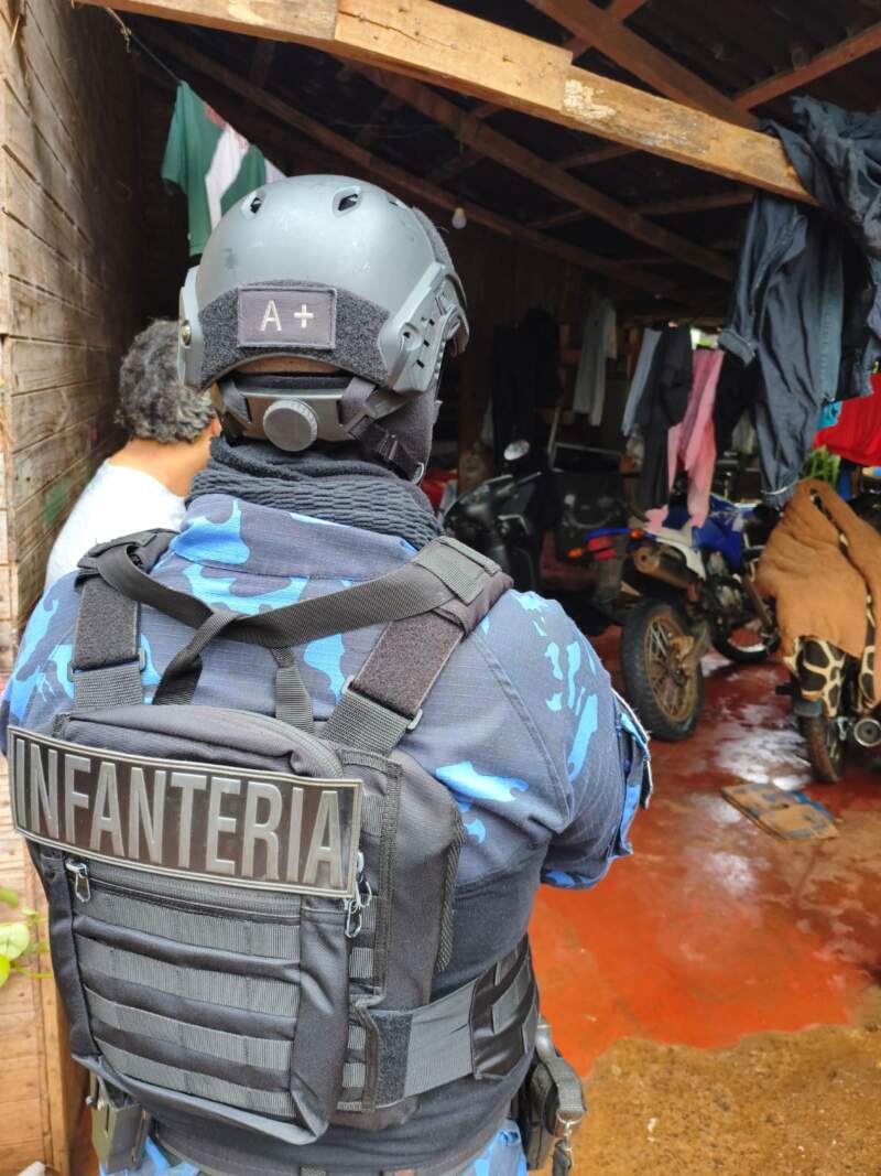 Desbarataron un narcobúnker en Puerto Iguazú: son 3 los detenidos y más de 70 dosis de droga secuestrada imagen-4