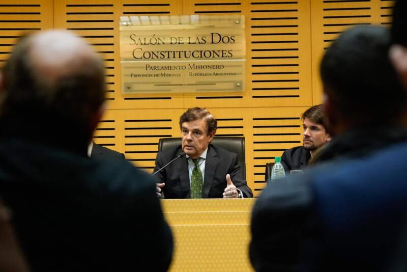 Histórico cambio en la Justicia misionera: qué beneficios trae la reforma del Código Procesal Penal anunciada por Rovira Histórico cambio en la Justicia misionera: qué beneficios trae la reforma del Código Procesal Penal anunciada por Rovira imagen-1
