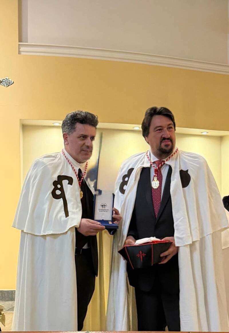 Maurice Closs fue investido Caballero de la Orden del Camino de Santiago: “Honor y compromiso. Hospitalidad y fe” 4 Maurice Closs fue investido Caballero de la Orden del Camino de Santiago: “Honor y compromiso. Hospitalidad y fe” imagen-3