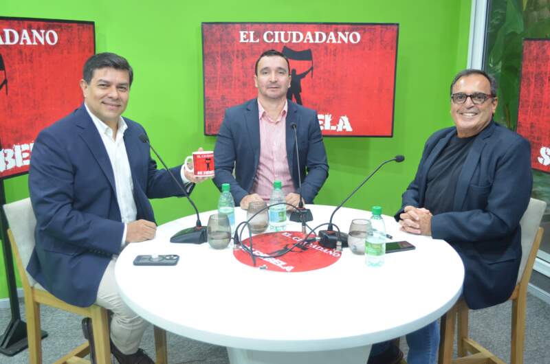 Horacio Martínez: "Misiones no puede esperar de brazos cruzados las migajas de Nación; por eso vuelve al mercado de valores con una deuda sana" 9 Horacio Martínez: "Misiones no puede esperar de brazos cruzados las migajas de Nación; por eso vuelve al mercado de valores con una deuda sana" imagen-8