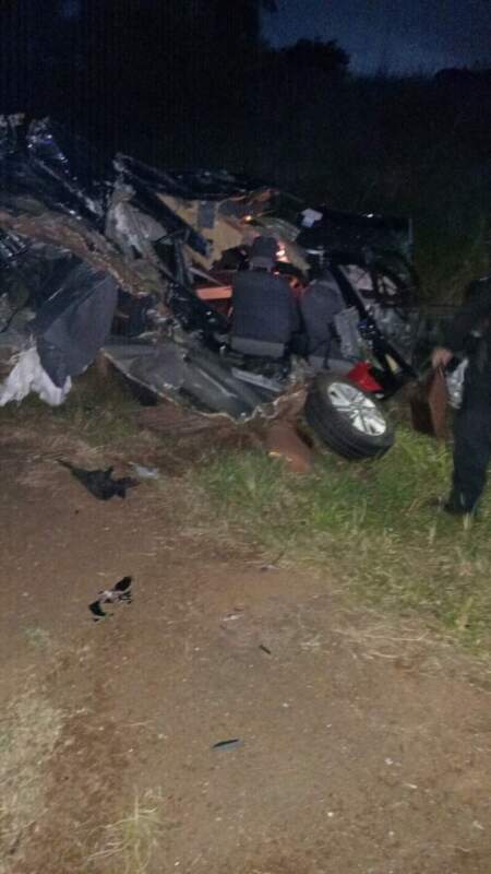 Siniestro fatal: Dos fallecidos tras un choque frontal entre un auto y un camión sobre la Ruta 12 en Loreto imagen-11
