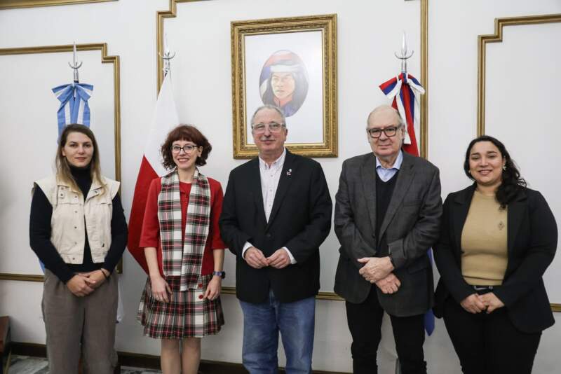 Passalacqua recibió a la cónsul de Polonia en Argentina y destacó el legado de la inmigración polaca en Misiones 5 Passalacqua recibió a la cónsul de Polonia en Argentina y destacó el legado de la inmigración polaca en Misiones imagen-4
