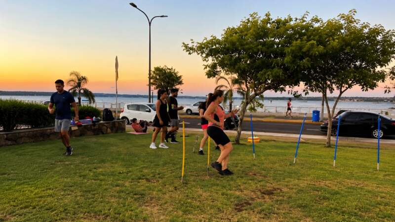 El debate por la regulación de las actividades físicas en la Costanera suma la mirada de los profesores imagen-1