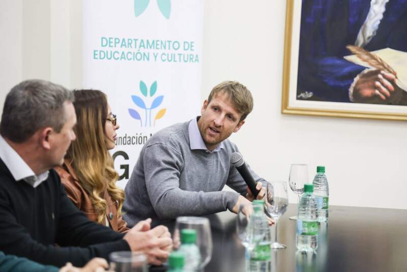 Misiones fortalece políticas de reinserción social junto a las fundaciones Espartanos y Tackleando Muros 27 Misiones fortalece políticas de reinserción social junto a las fundaciones Espartanos y Tackleando Muros imagen-26
