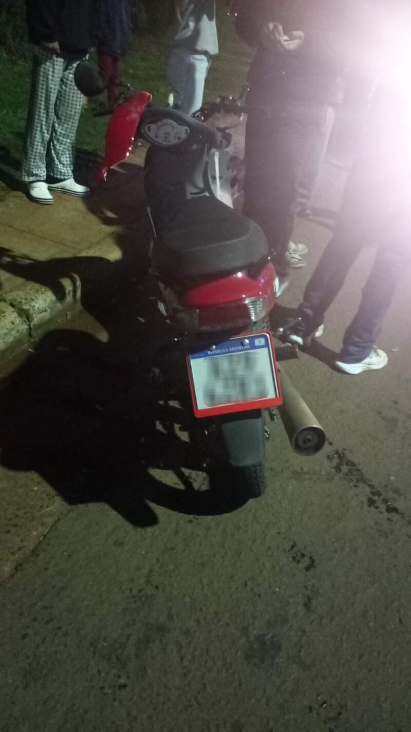 Choque entre dos motocicletas dejó a dos conductores hospitalizados en Posadas imagen-2