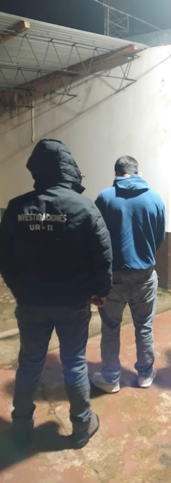 Con un detenido y dos menores demorados, la Policía identificó a los involucrados en los disturbios durante los festejos del Mundial en Oberá 3 Con un detenido y dos menores demorados, la Policía identificó a los involucrados en los disturbios durante los festejos del Mundial en Oberá imagen-2