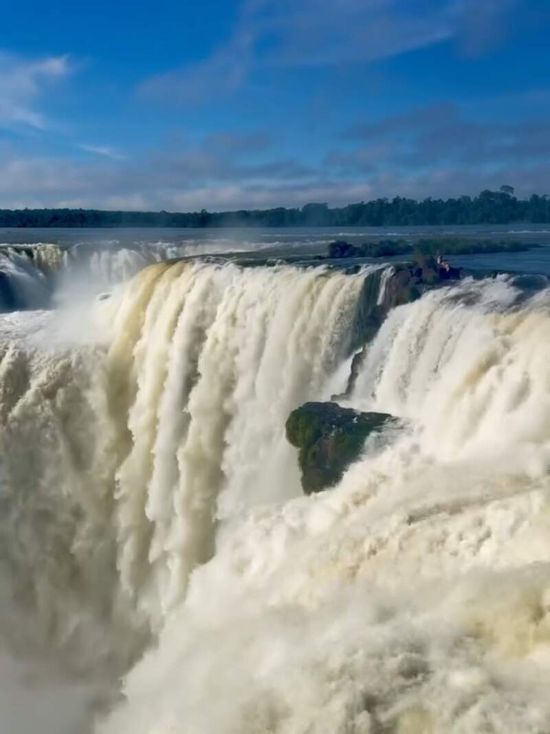 Del Emirates Stadium a la Garganta del Diablo: Riccardo Calafiori quedó maravillado tras su visita a las Cataratas 17 Del Emirates Stadium a la Garganta del Diablo: Riccardo Calafiori quedó maravillado tras su visita a las Cataratas imagen-16
