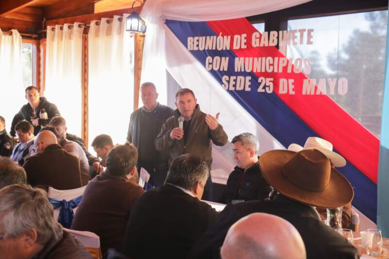 Con eje en obras, servicios y asistencia, el Gabinete y municipios realizaron una nueva ronda de trabajo en 25 de Mayo 5 Con eje en obras, servicios y asistencia, el Gabinete y municipios realizaron una nueva ronda de trabajo en 25 de Mayo imagen-4