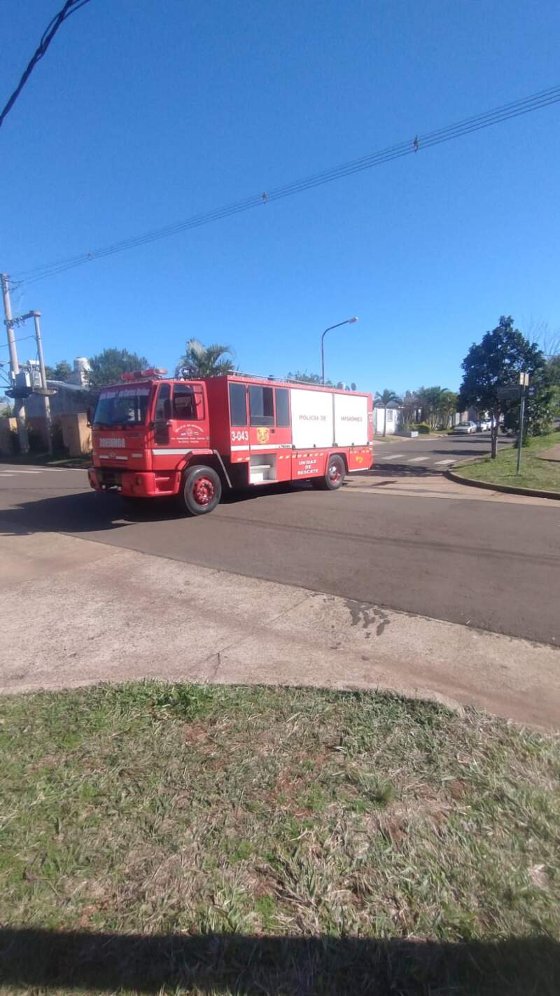 Por una fuga de gas en Itaembé Guazú los bomberos activaron el protocolo preventivo y dos escuelas evacuaron a sus alumnos imagen-7