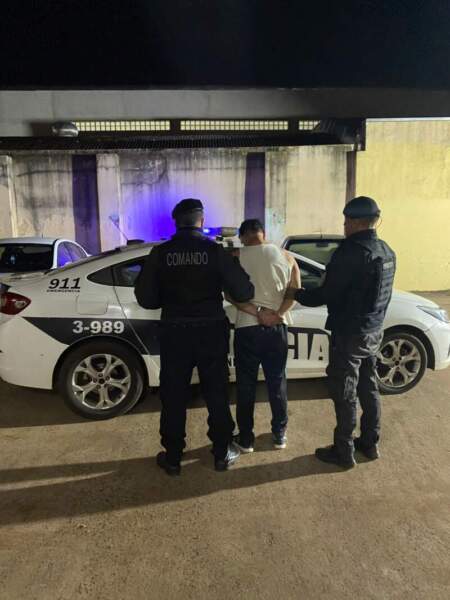 Llegó alcoholizado, amenazó con un cuchillo a su familia y terminó detenido en Posadas imagen-2
