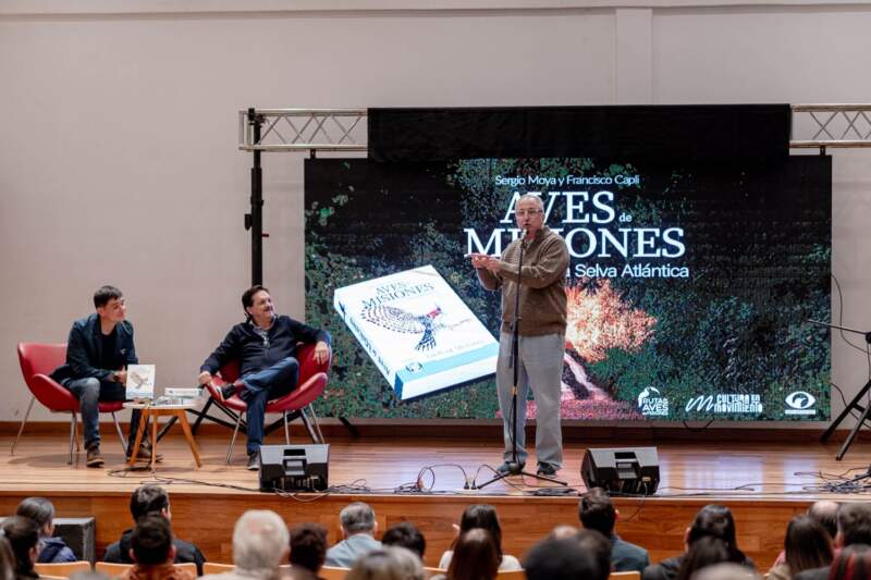 Passalacqua asistió a la presentación del libro "Aves de Misiones y de la Selva Atlántica" imagen-12