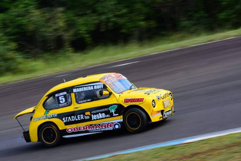 Automovilismo: en Oberá comenzó la cuarta fecha del Misionero de Pista imagen-6