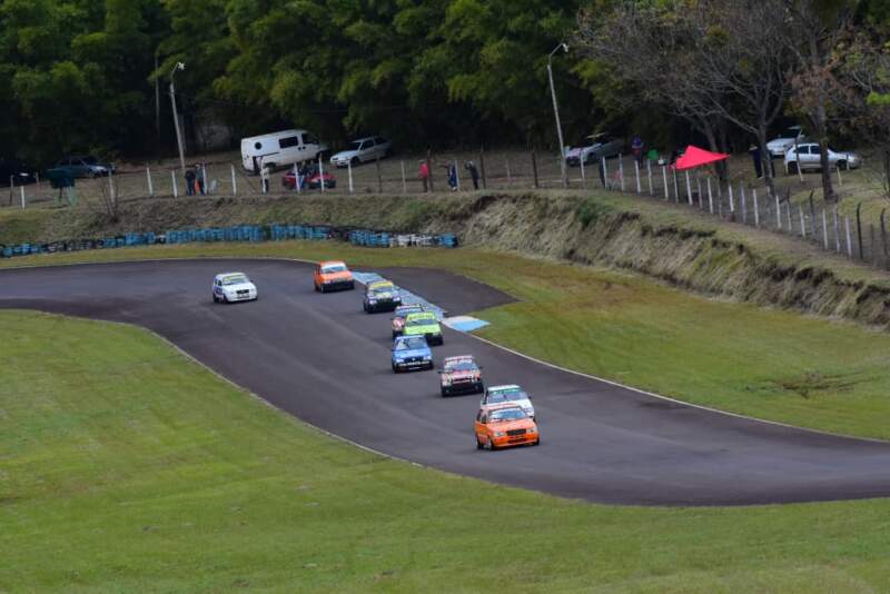Automovilismo: en Oberá comenzó la cuarta fecha del Misionero de Pista imagen-2